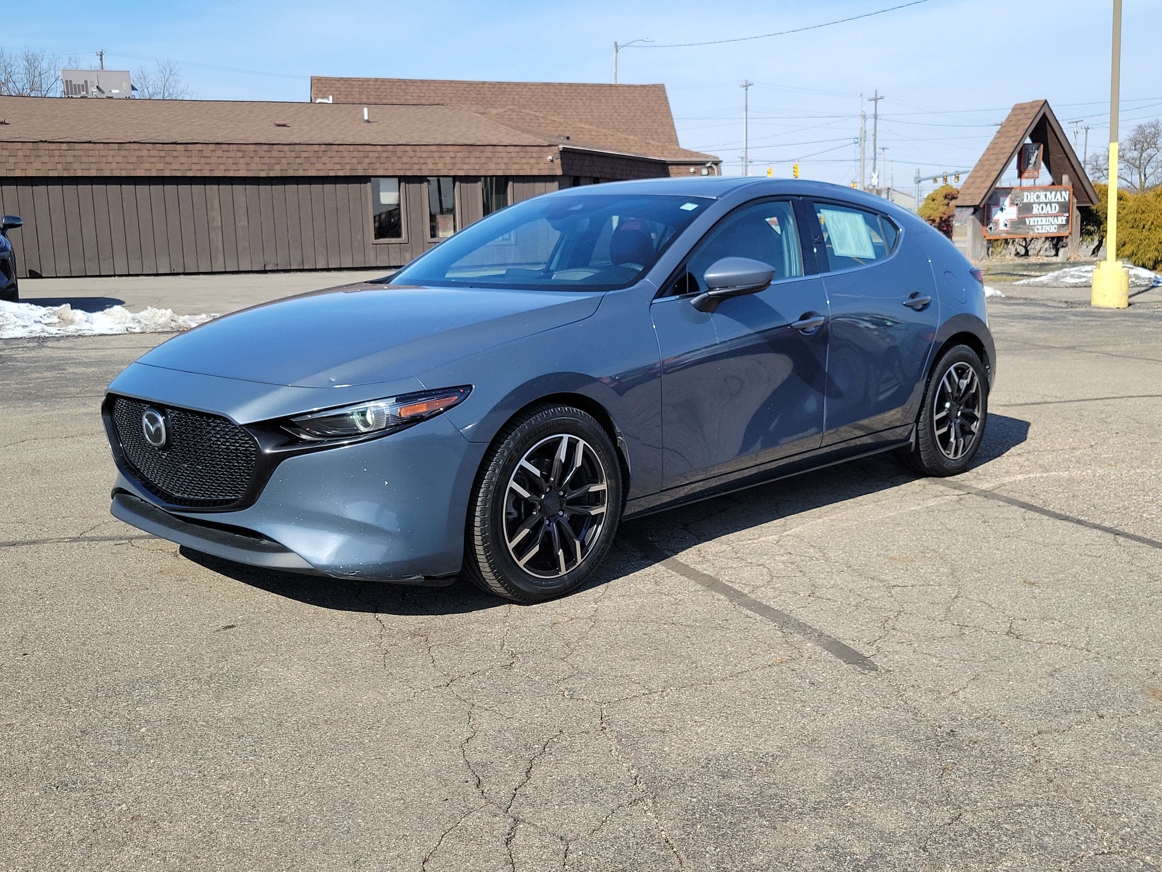 Used 2020 MAZDA MAZDA3 AWD Hatchback w/ Premium Pkg image 2