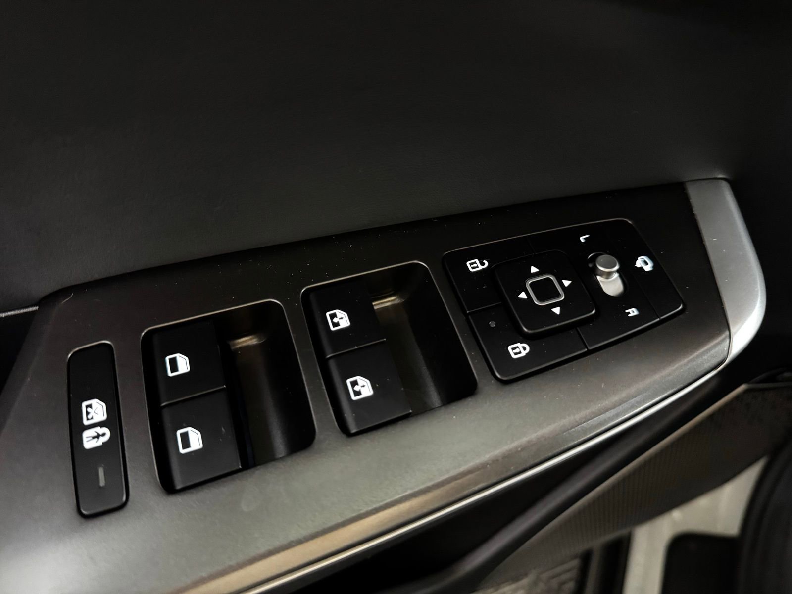 Used 2022 Kia EV6 Wind image 21