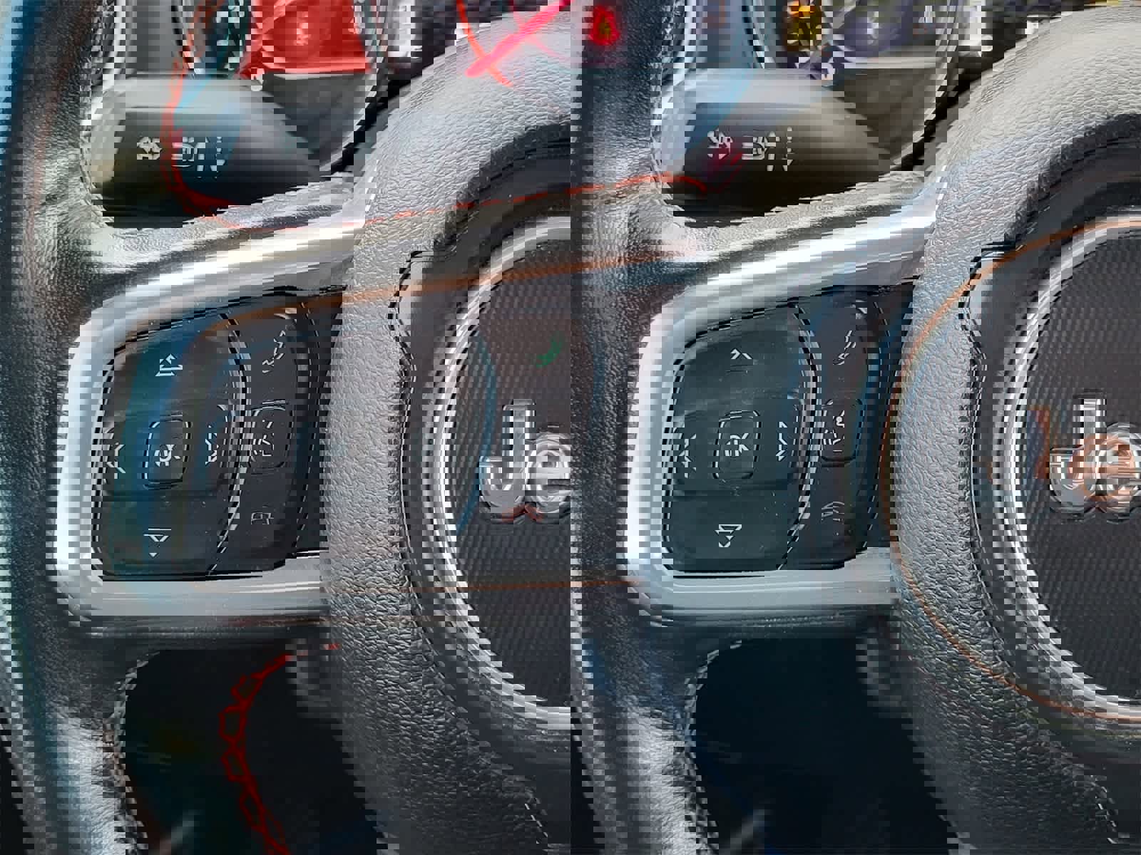 Used 2022 Jeep Wrangler Unlimited Rubicon w/ Xtreme Recon 35" Tire Package image 25