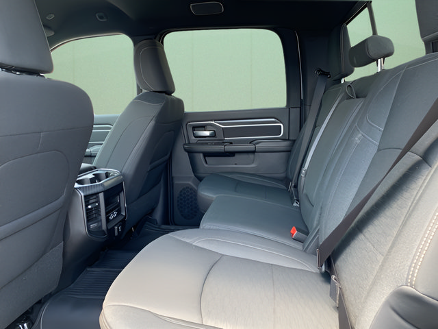 New 2025 RAM 2500 Big Horn AWD/4WD image 19