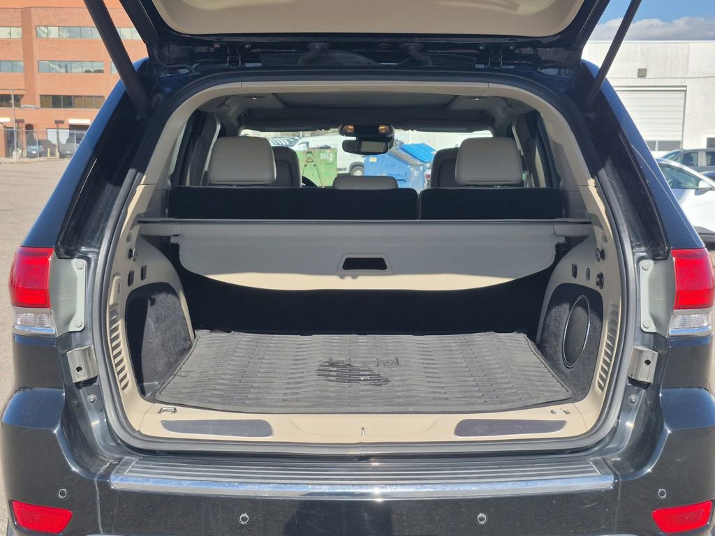 Used 2017 Jeep Grand Cherokee Limited w/ Luxury Group II image 15