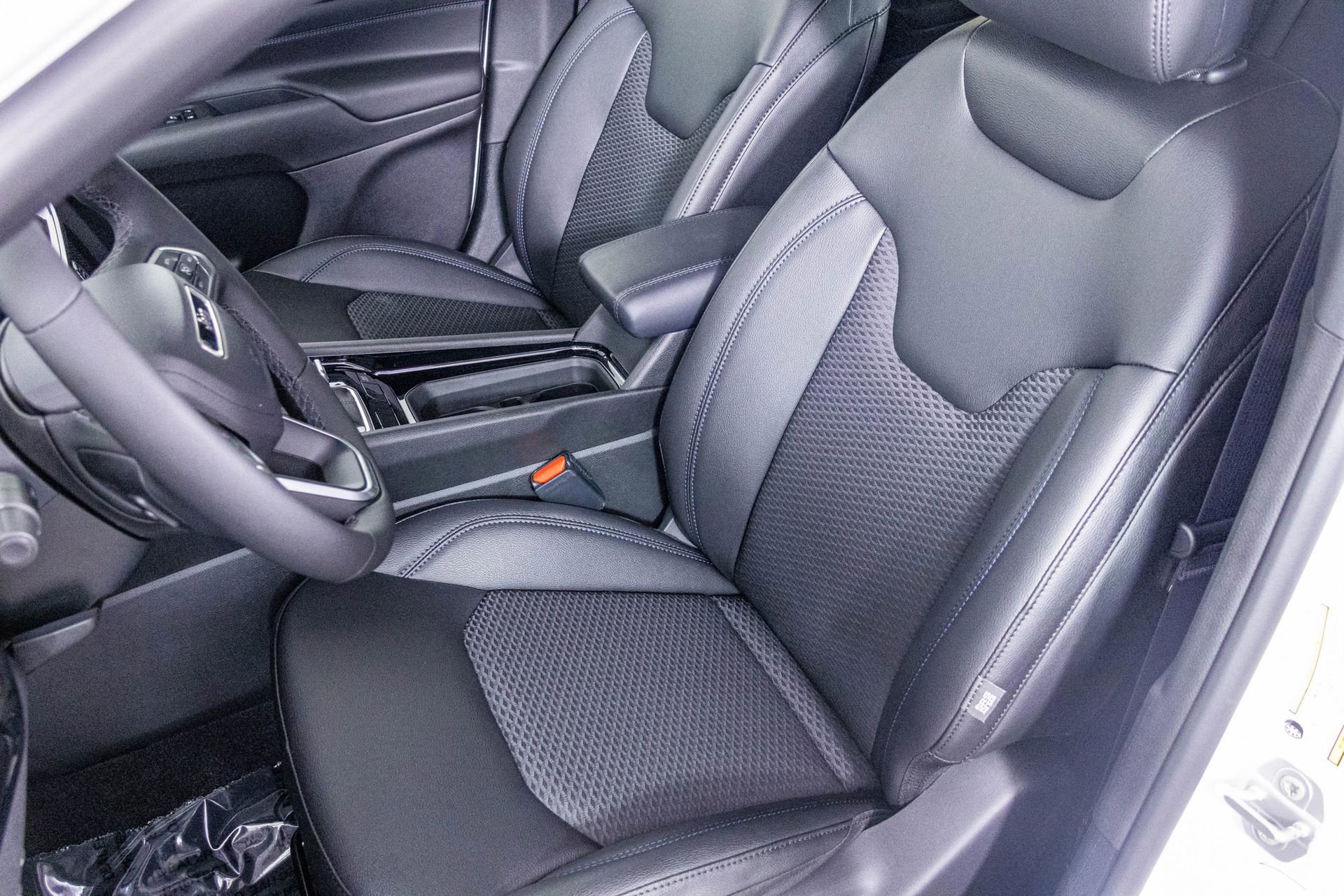 New 2026 Jeep Compass Latitude image 18