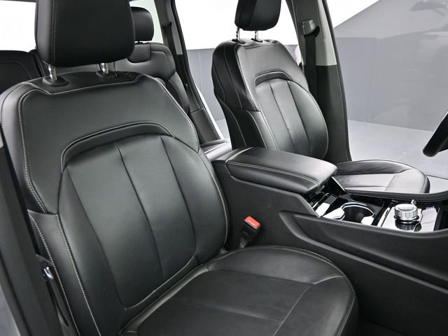 Used 2022 Jeep Grand Cherokee Limited image 24