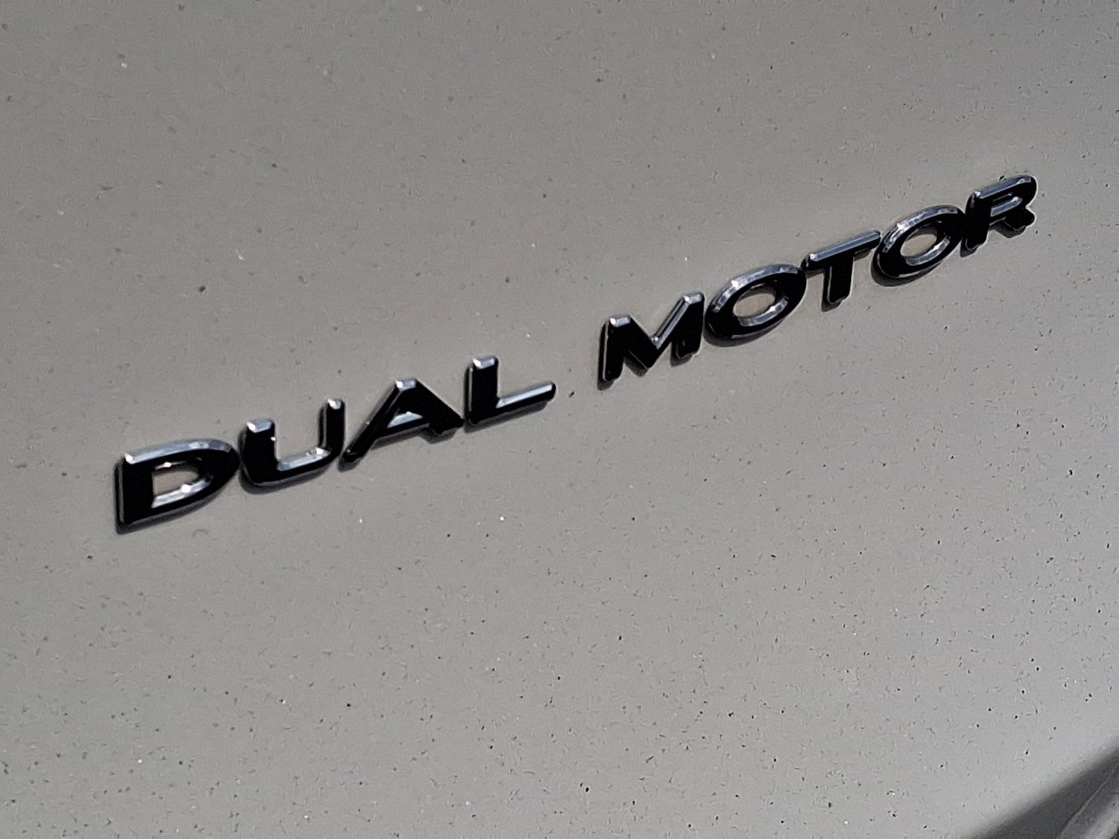 Used 2023 Tesla Model Y Long Range AWD/4WD image 24