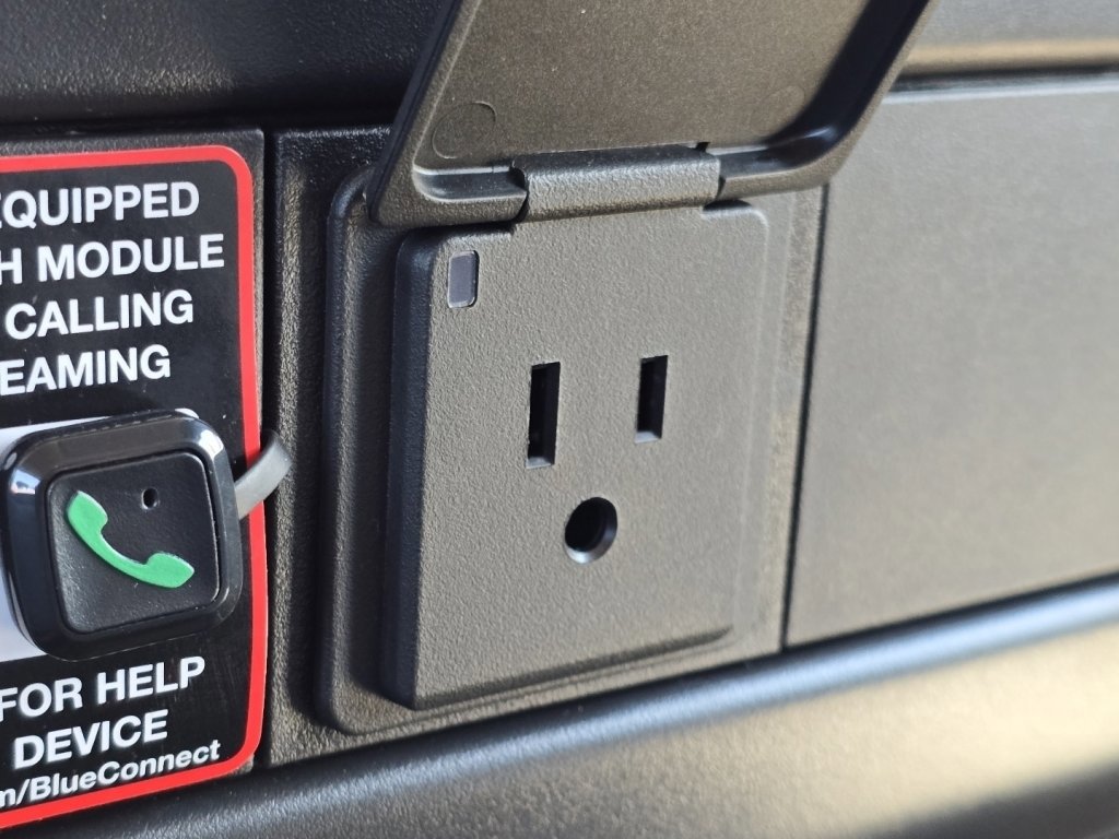 New 2026 Chevrolet Express 2500 w/ Driver Convenience Package image 5