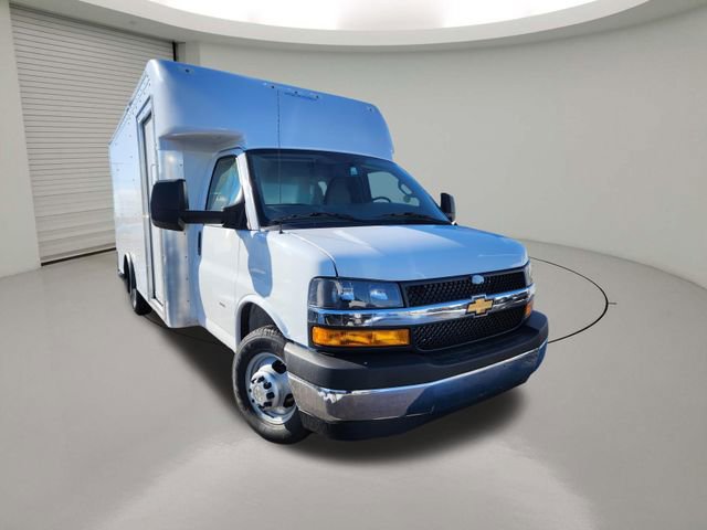 New 2026 Chevrolet Express 3500 w/ Power Convenience Package image 9