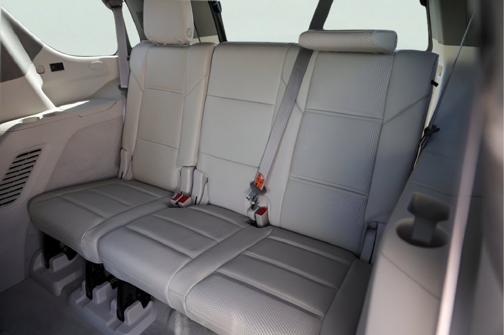 Used 2023 Cadillac Escalade Premium Luxury Platinum w/ LPO, Radiant Package RWD image 29