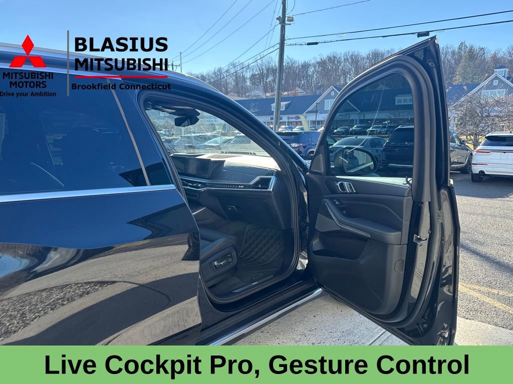 Used 2024 BMW X5 xDrive40i w/ Premium Package image 16