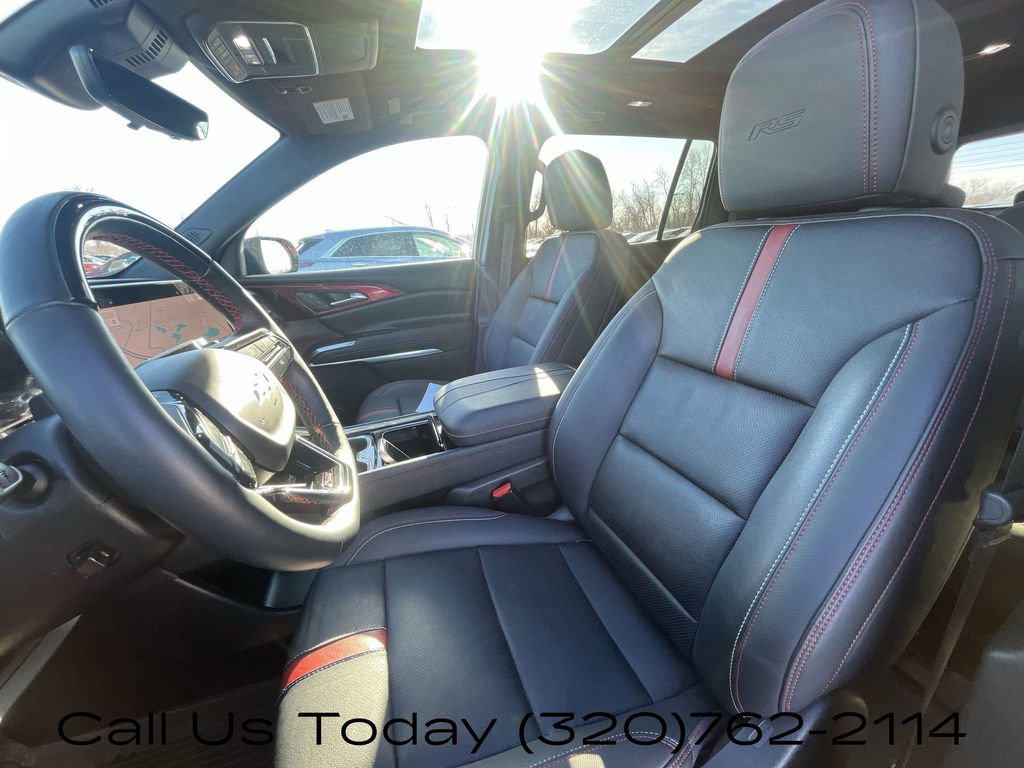 Certified 2024 Chevrolet Traverse RS w/ LPO, Floor Liner Package AWD/4WD image 22