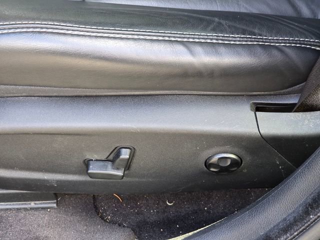 Used 2018 Chrysler 300 S w/ 300S Premium Group image 16