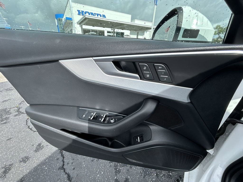 Used 2018 Audi A4 2.0T Ultra Premium Plus w/ Premium Plus Package FWD image 13
