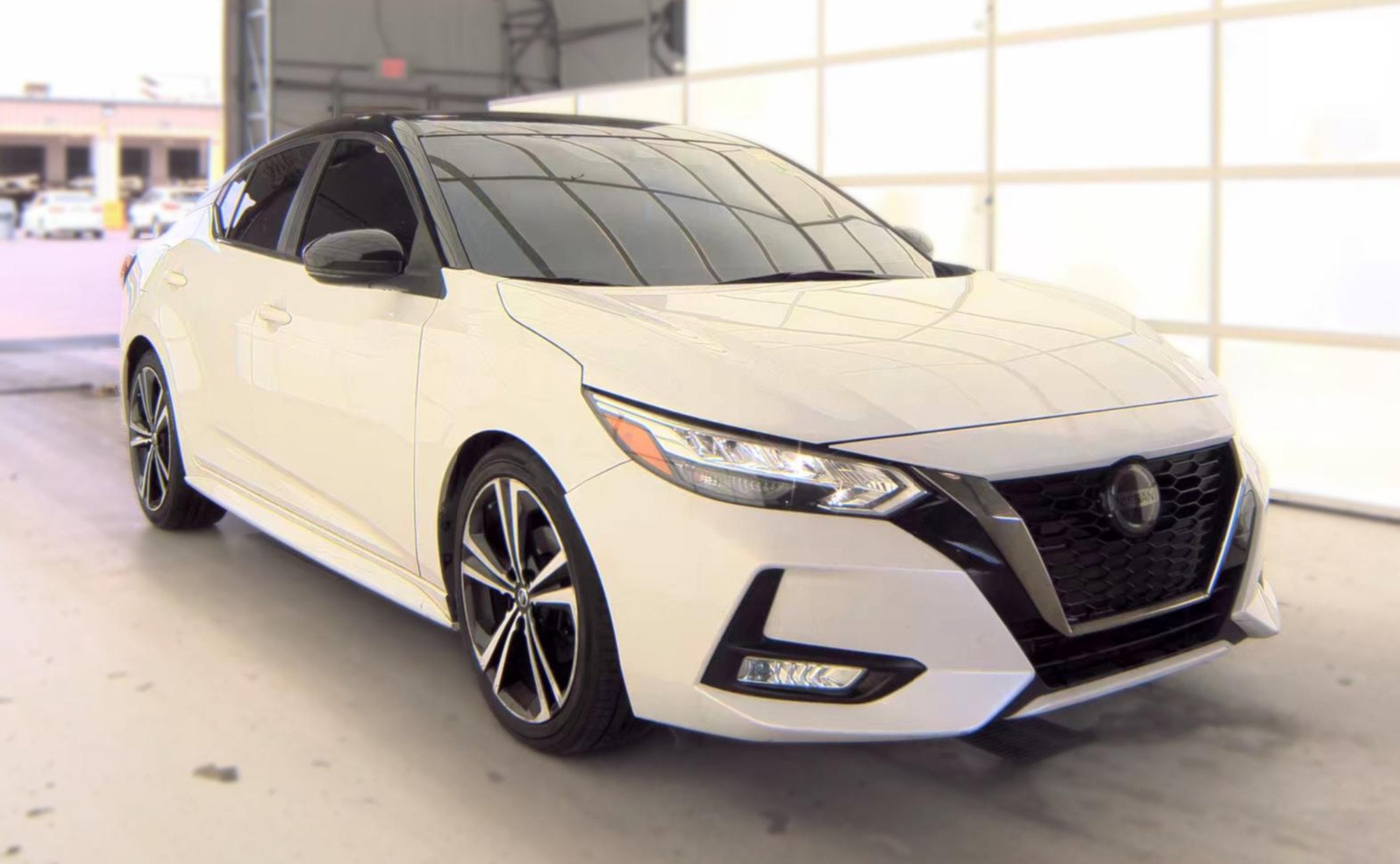 Used 2020 Nissan Sentra SR w/ Electronics Package FWD image 3