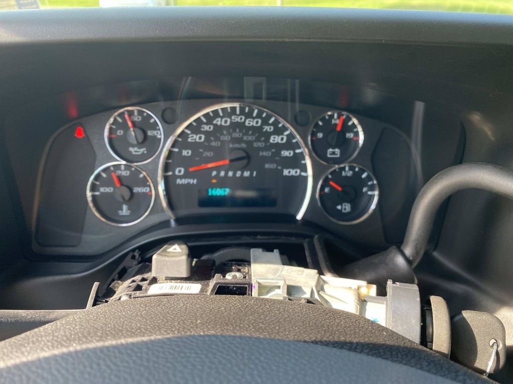 Used 2021 Chevrolet Express 2500 w/ Driver Convenience Package RWD image 33