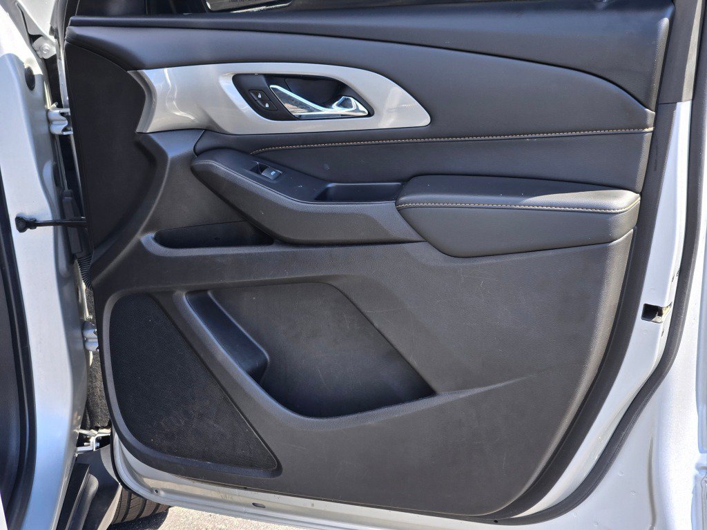 Certified 2021 Chevrolet Traverse LS FWD image 5