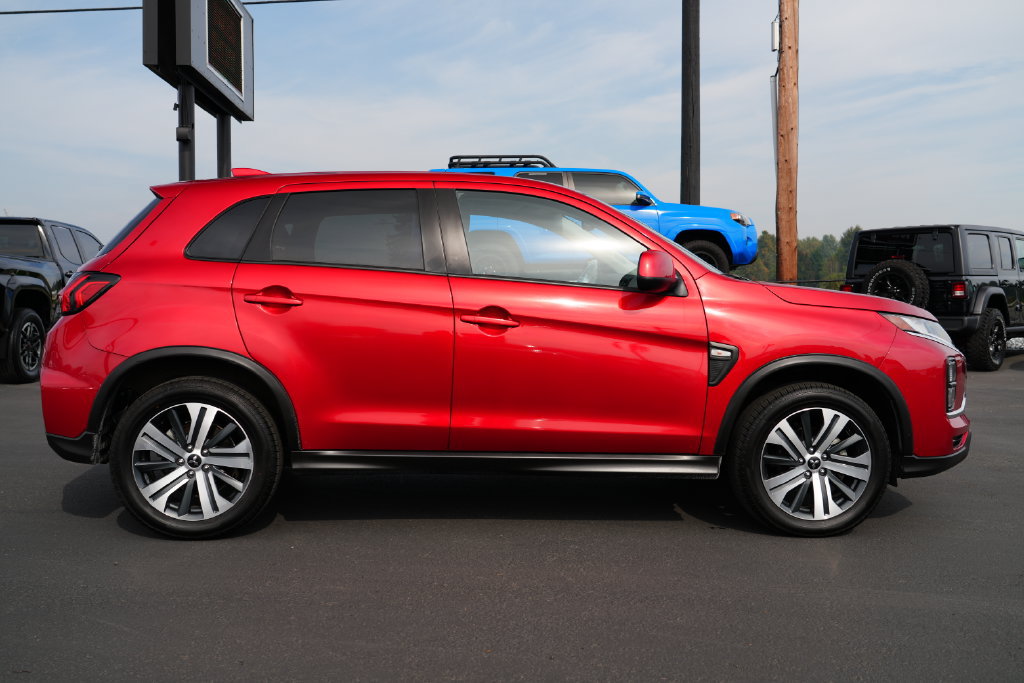 Used 2024 Mitsubishi Outlander Sport ES AWD/4WD image 8