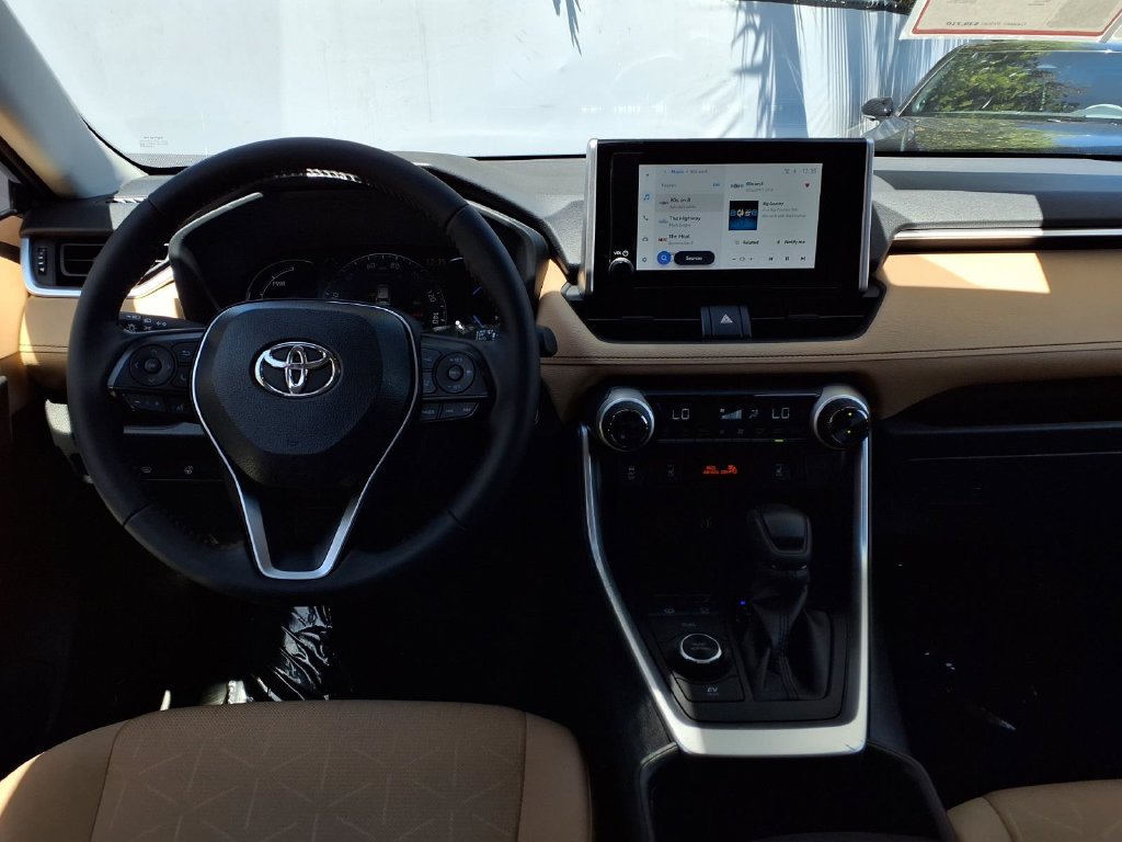Certified 2025 Toyota RAV4 XLE w/ Convenience Package AWD/4WD image 24
