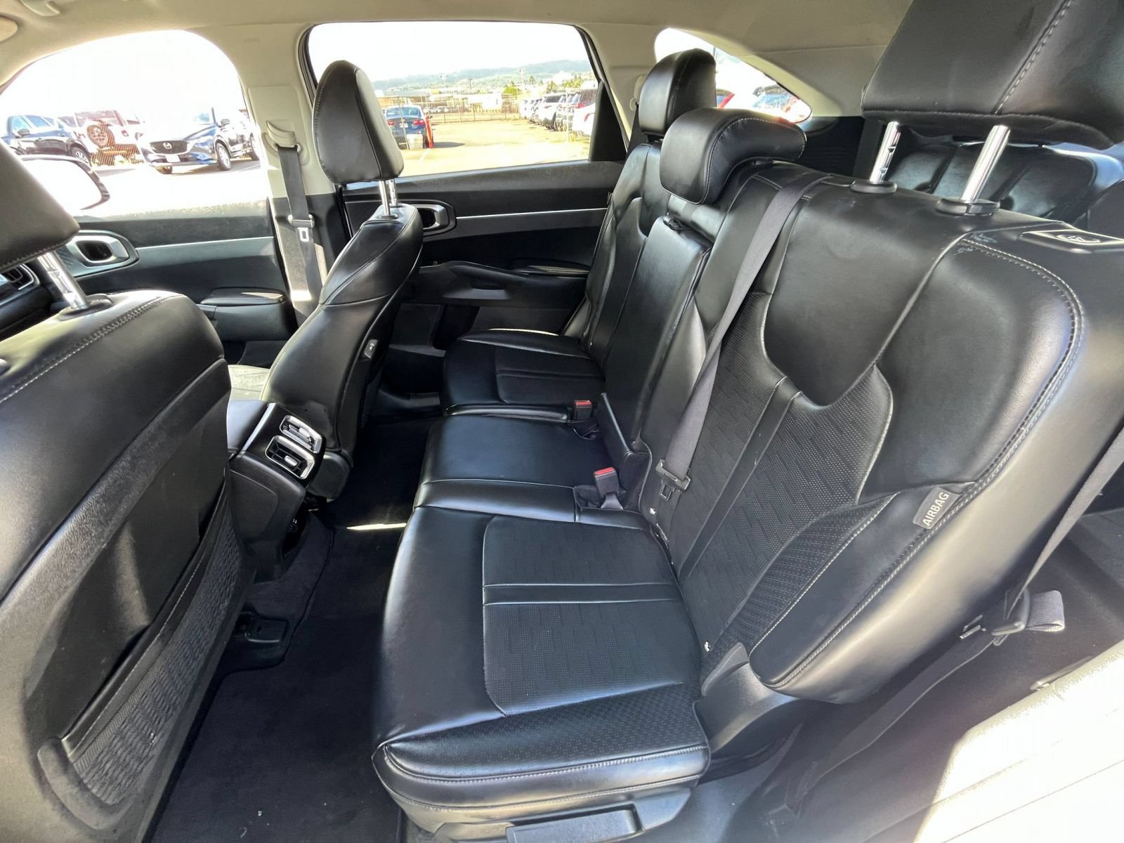 Used 2024 Kia Sorento S FWD image 26