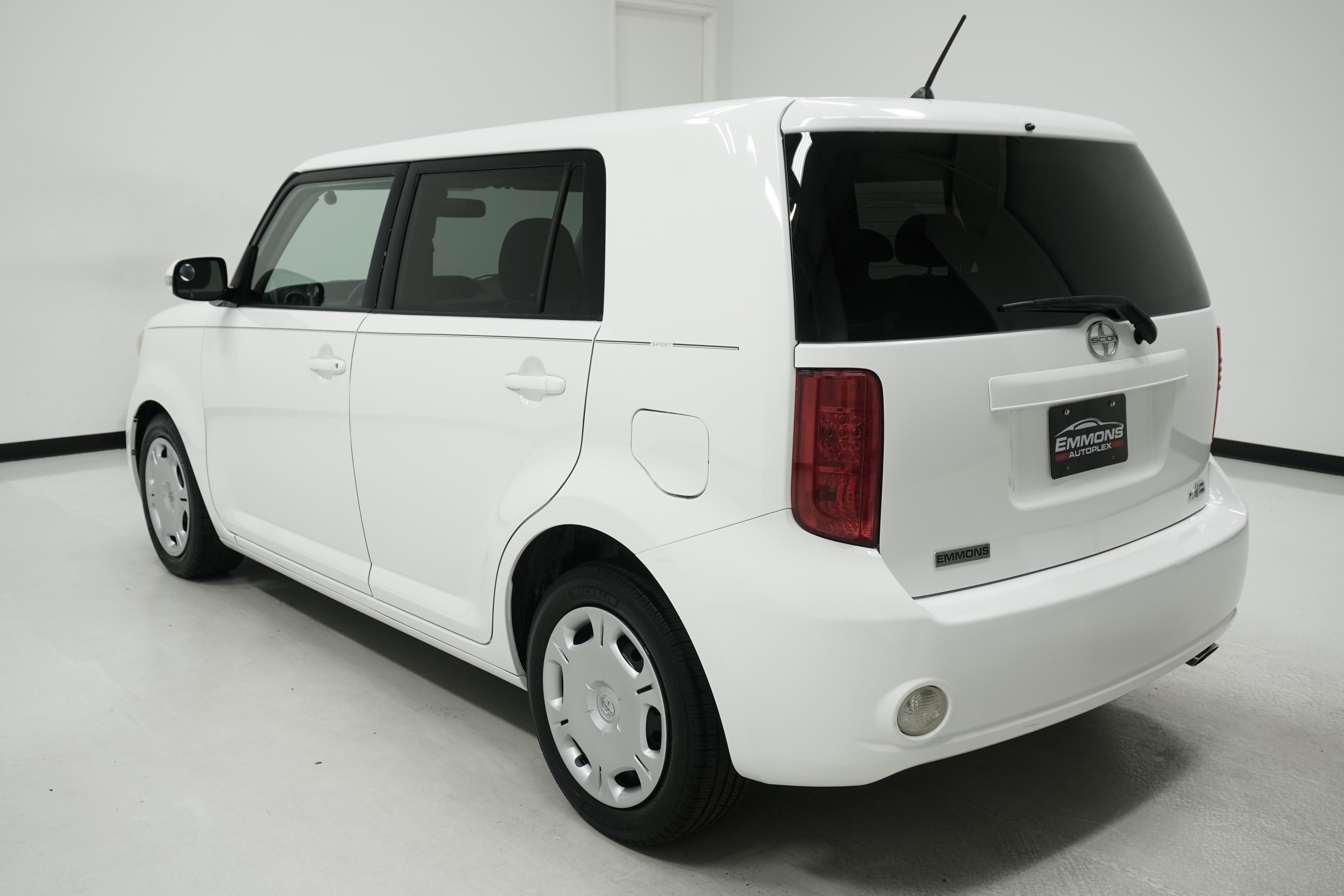 Used 2008 Scion xB image 6