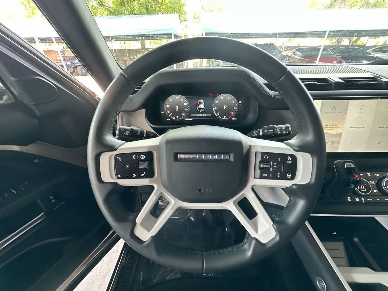 Used 2025 Land Rover Defender 110 S AWD/4WD image 15