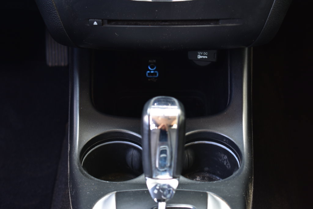 Used 2020 Dodge Journey SE w/ SE Popular Equipment Group FWD image 35