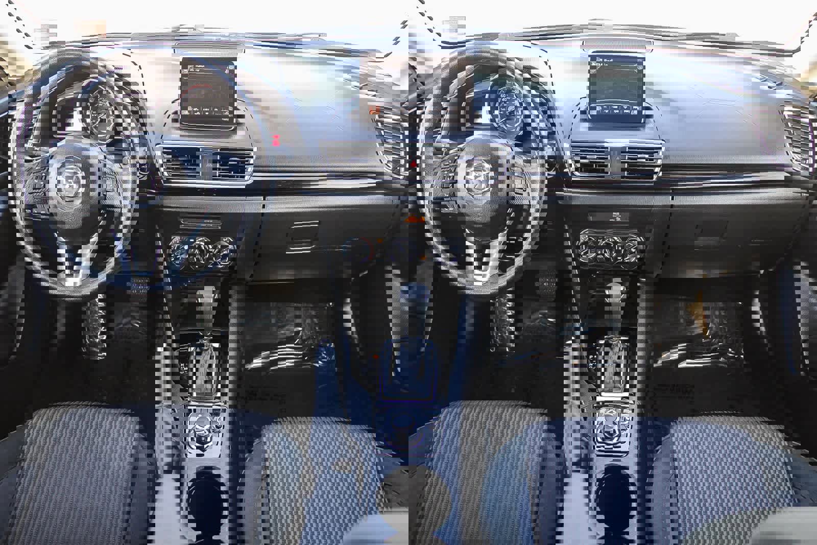 Used 2016 MAZDA MAZDA3 i Sport w/ Preferred Equipment Package image 12