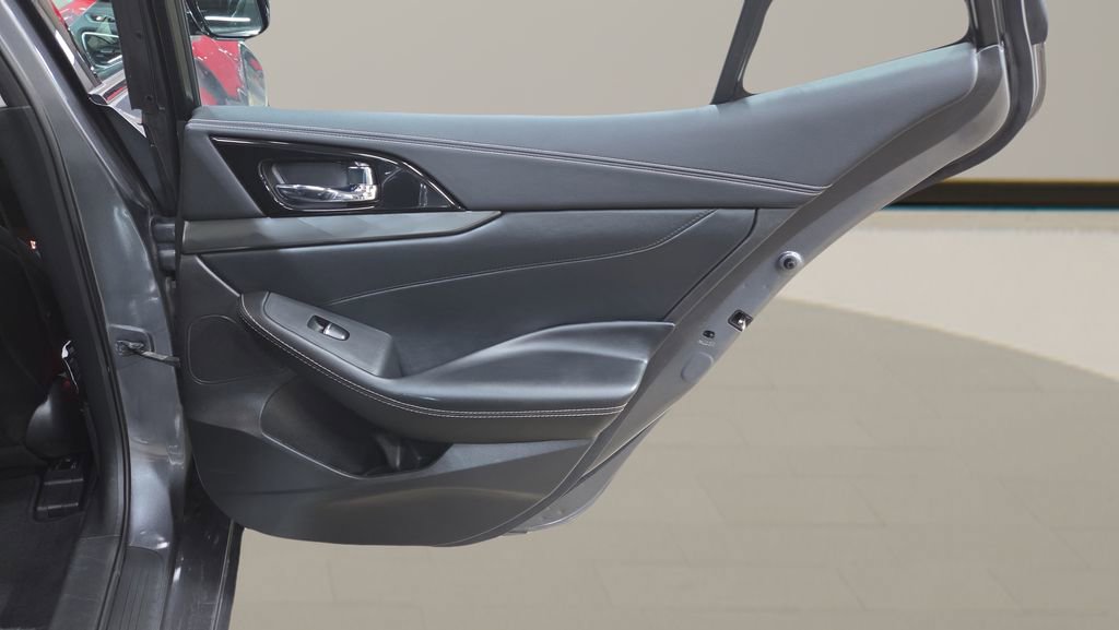 Used 2023 Nissan Maxima SL FWD image 24