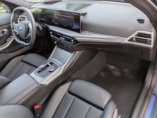 Used 2025 BMW 330i Sedan w/ Premium Package image 23