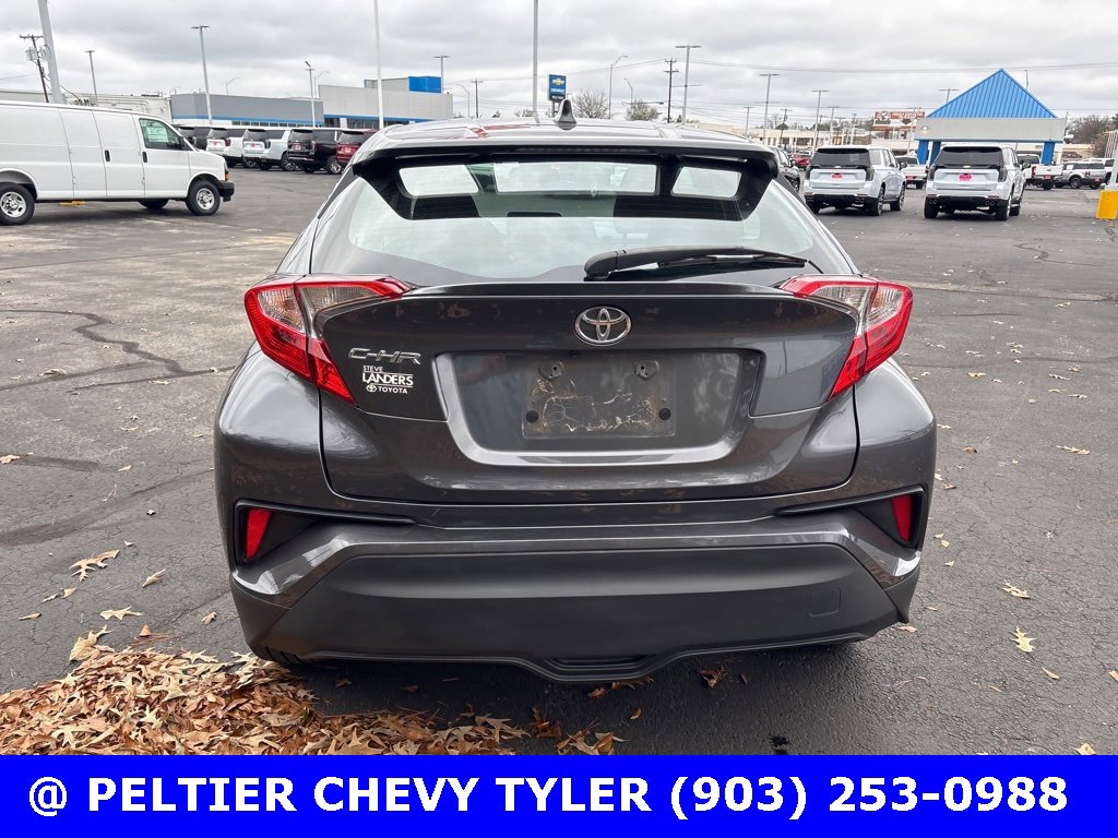 Used 2022 Toyota C-HR XLE image 6