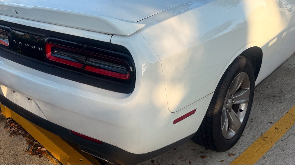 Used 2019 Dodge Challenger SXT RWD image 7