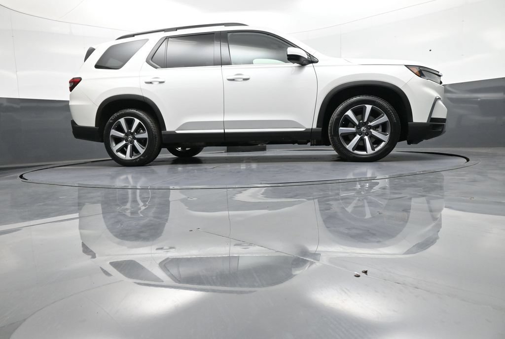 Certified 2024 Honda Pilot Touring image 31
