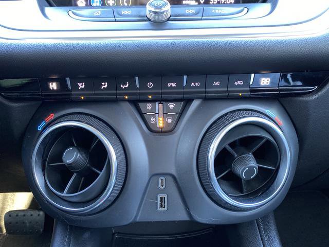 Used 2020 Chevrolet Blazer LT image 16