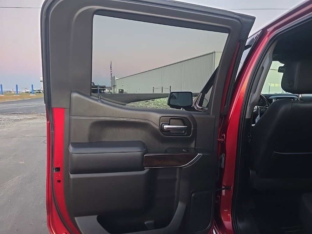 Used 2019 GMC Sierra 1500 SLT w/ X31 Off-Road Package image 18