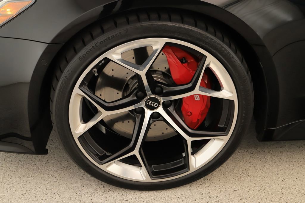 Used 2024 Audi RS 7 Performance w/ Black Optic Package AWD/4WD image 39