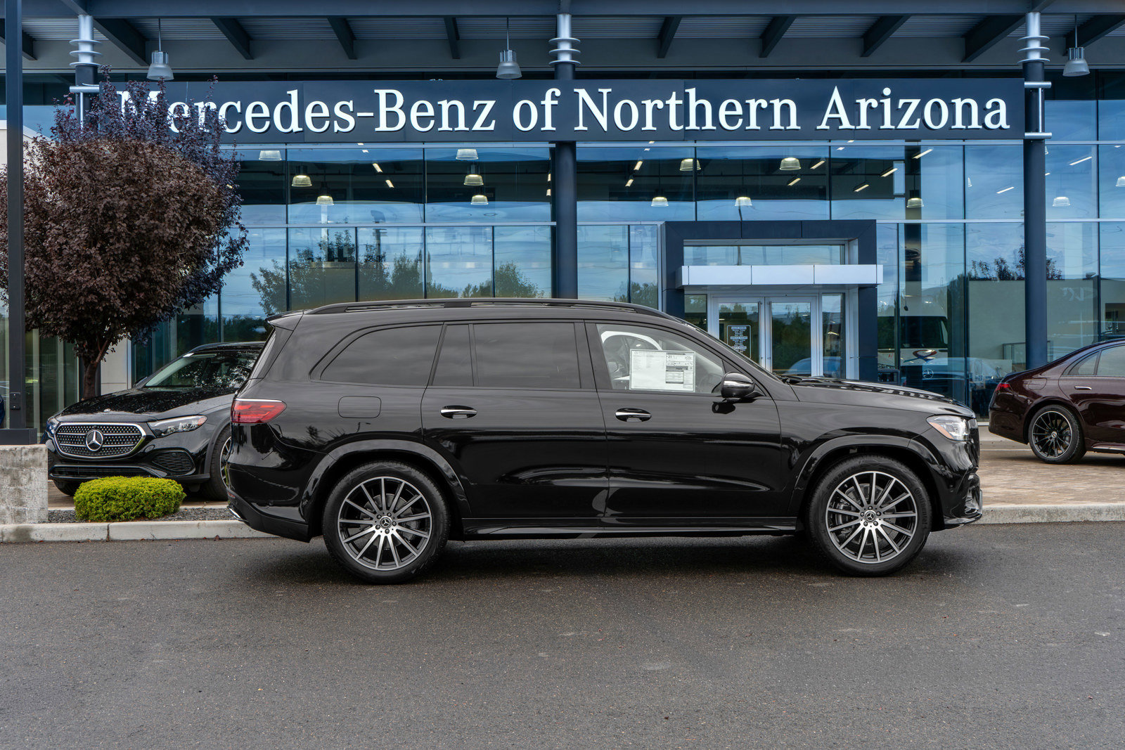 New 2026 Mercedes-Benz GLS 450 4MATIC image 1