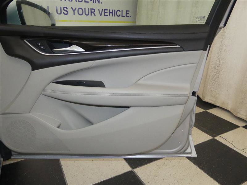 Used 2017 Buick LaCrosse Preferred image 23