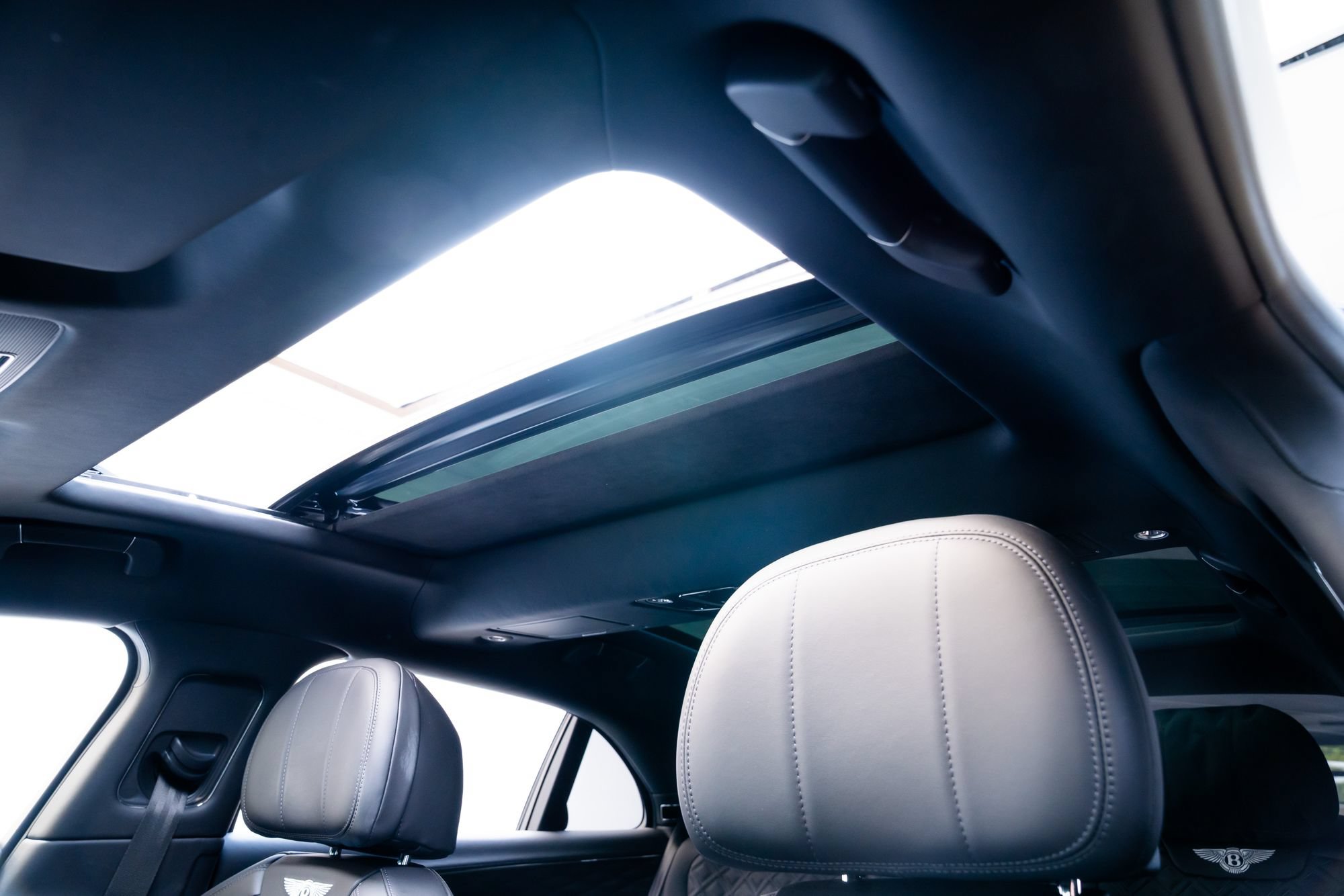 Used 2021 Bentley Flying Spur V8 AWD/4WD image 15
