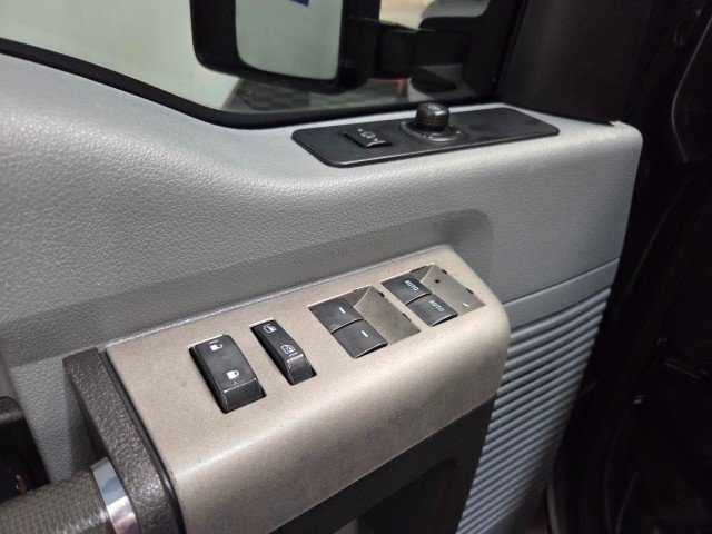 Used 2015 Ford F250 XLT w/ XLT Premium Package AWD/4WD image 31