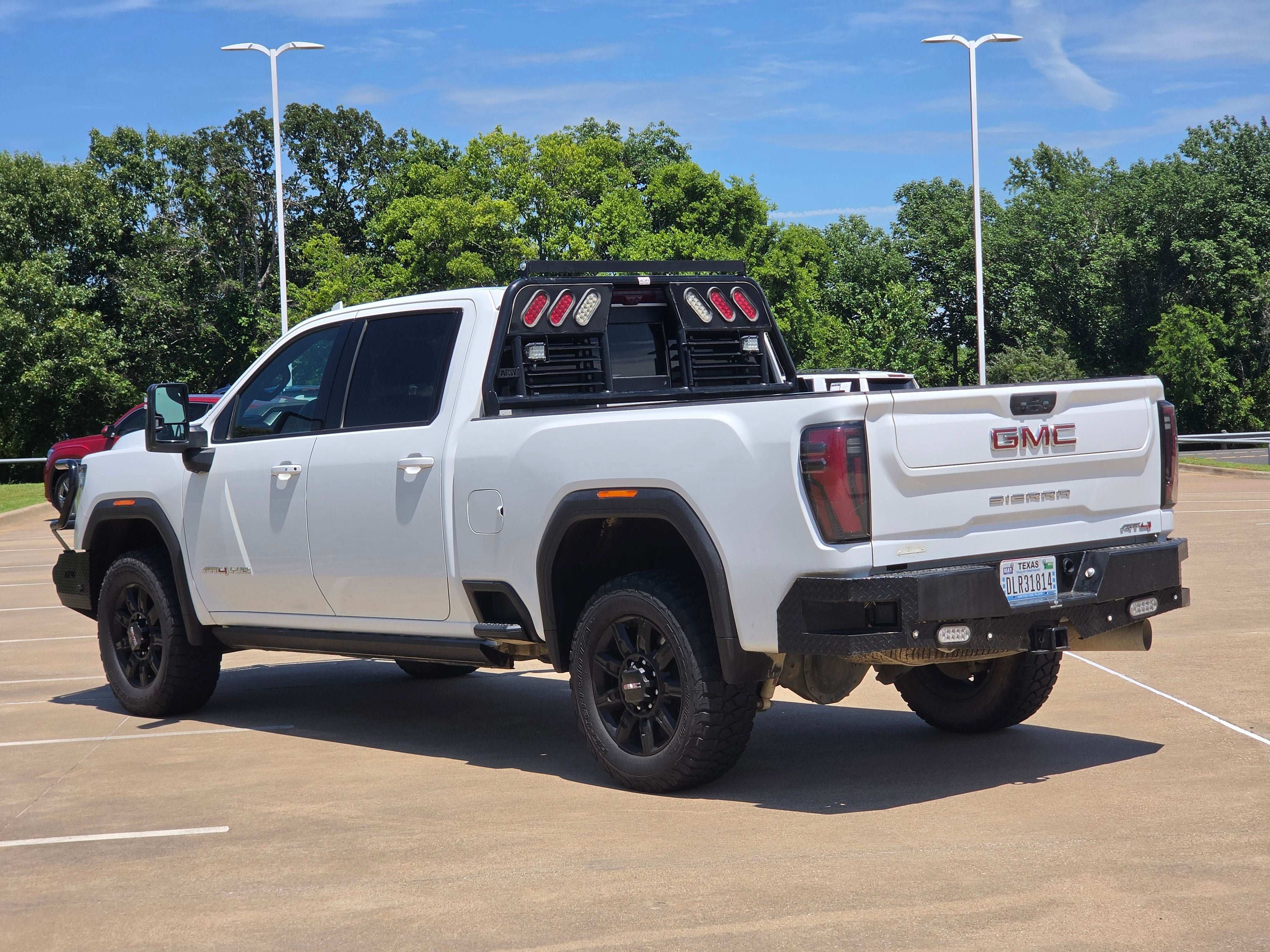 Used 2025 GMC Sierra 2500 AT4 w/ AT4 Premium Plus Package AWD/4WD image 13