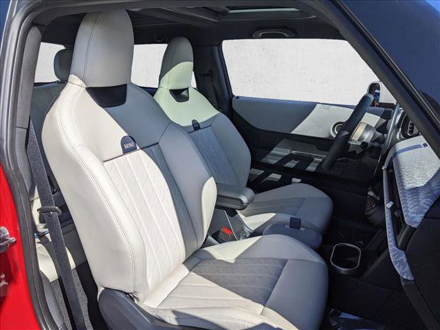 Certified 2025 MINI Cooper S image 19