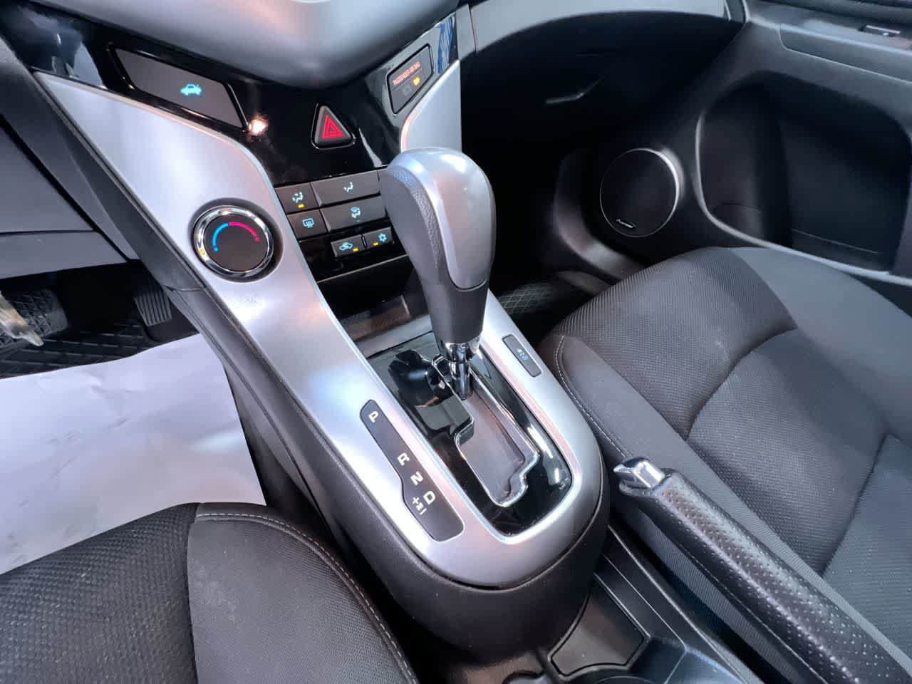 Used 2016 Chevrolet Cruze LT w/ Sun And Sound Package FWD image 28