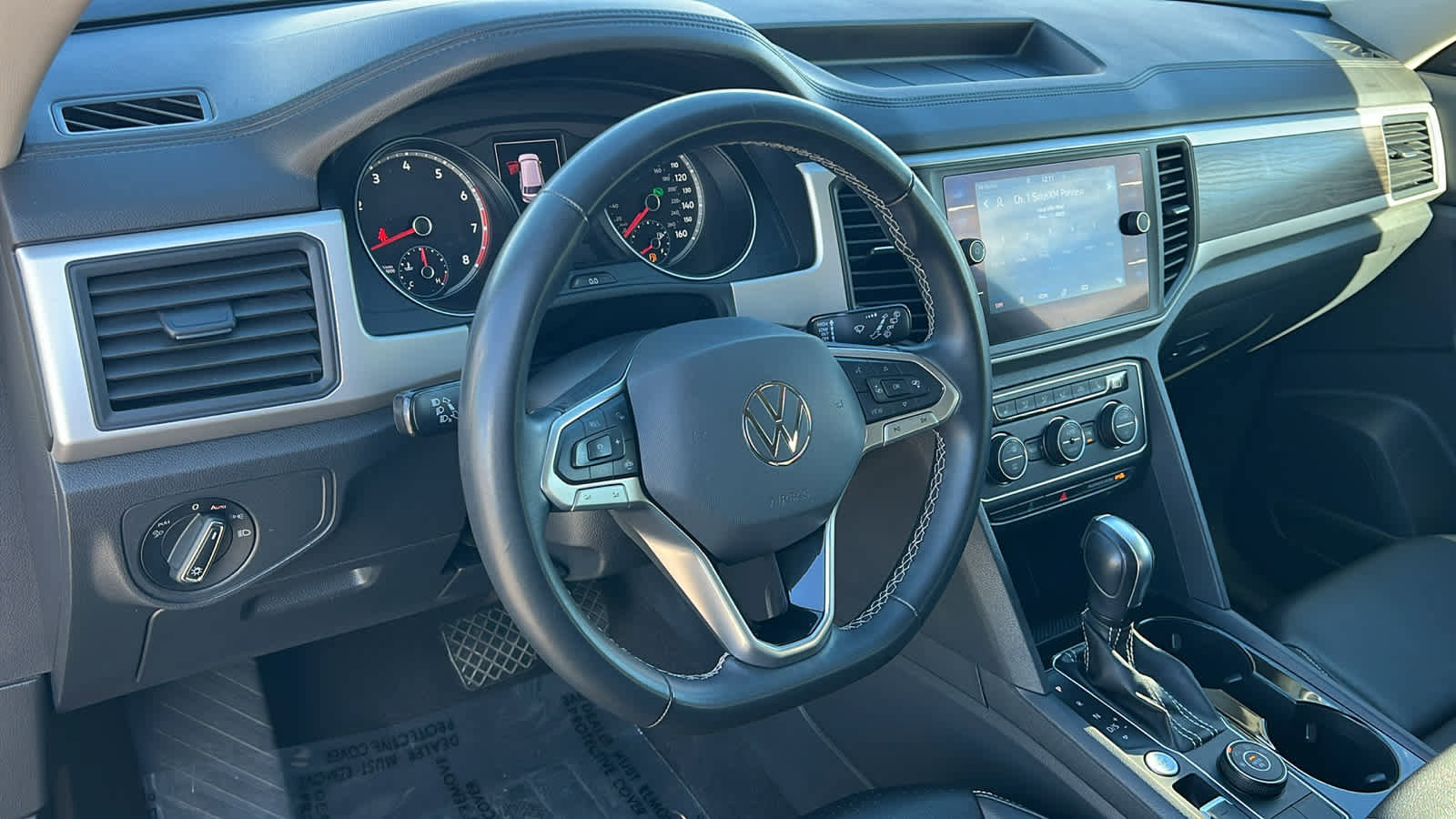 Used 2021 Volkswagen Atlas SE image 10