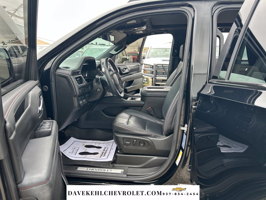 Used 2024 Chevrolet Tahoe RST w/ Luxury Package AWD/4WD image 11