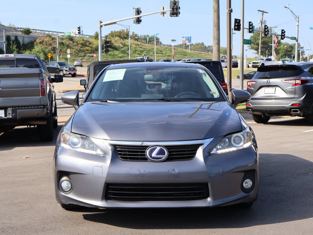 Used 2012 Lexus CT 200h Premium w/ Leather Pkg FWD image 2