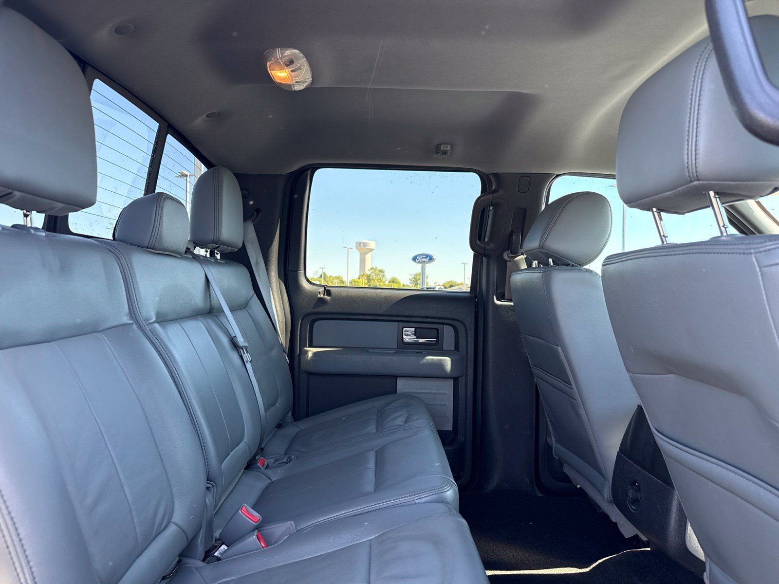 Used 2014 Ford F150 XLT w/ Equipment Group 302A Luxury AWD/4WD image 8