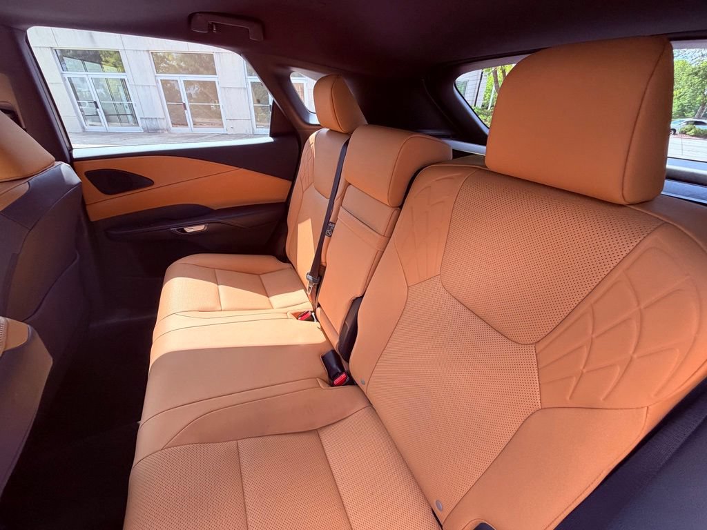 Used 2025 Lexus RX 350 Premium w/ Accessory Package (Z1) FWD image 15