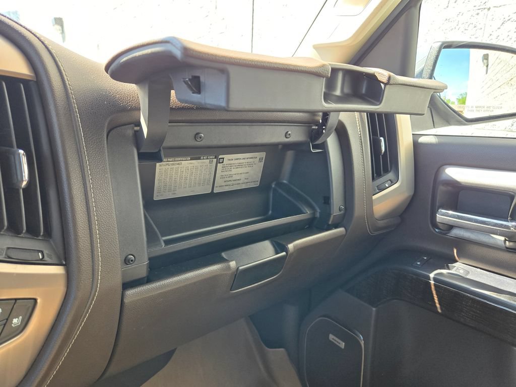 Used 2016 GMC Sierra 1500 Denali w/ Enhanced Driver Alert Package AWD/4WD image 35