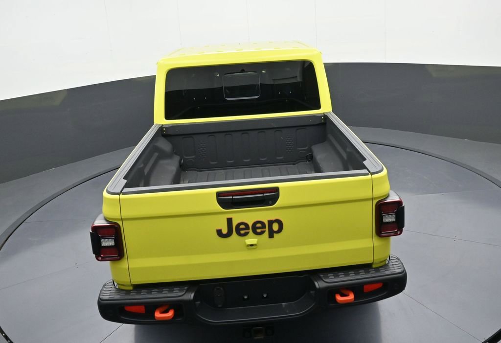 Used 2024 Jeep Gladiator Mojave AWD/4WD image 33