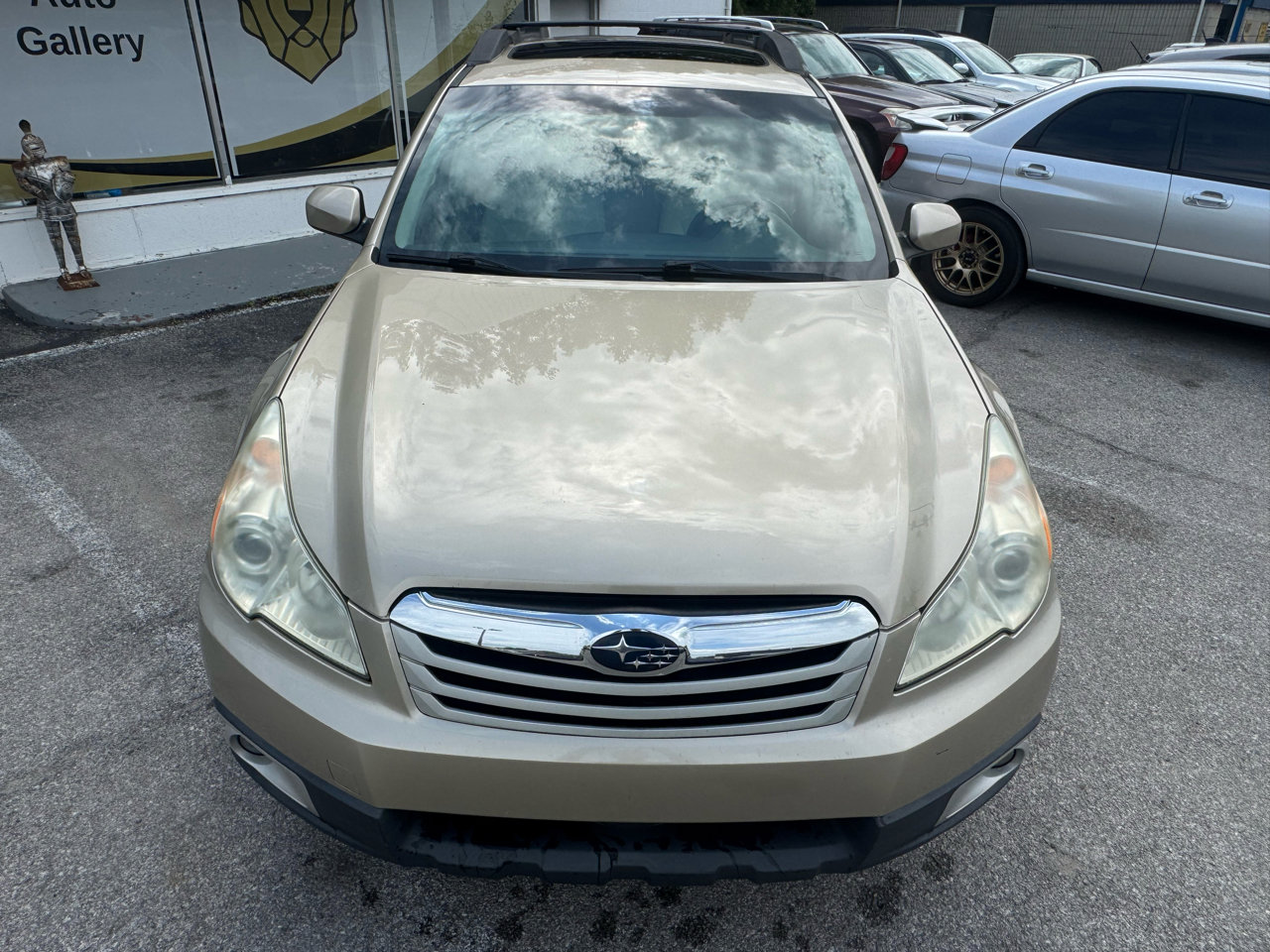 Used 2010 Subaru Outback 2.5i Premium image 9