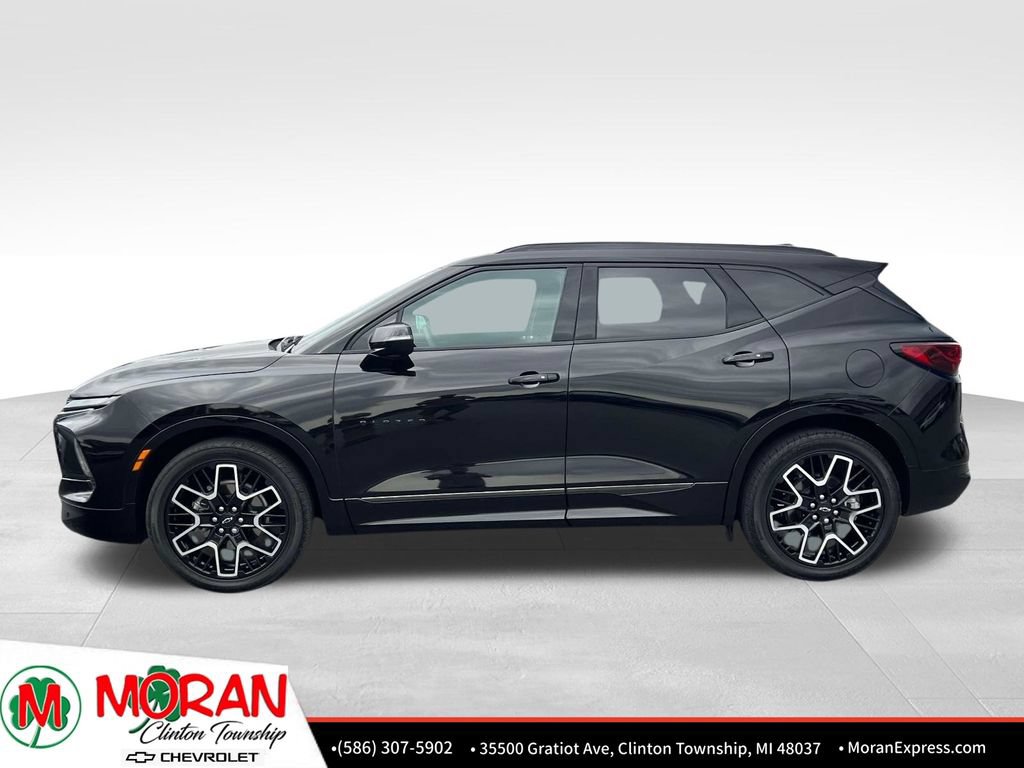 Certified 2024 Chevrolet Blazer RS w/ Driver Confidence II Package AWD/4WD image 3