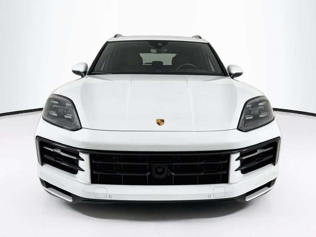 Certified 2024 Porsche Cayenne AWD/4WD image 6